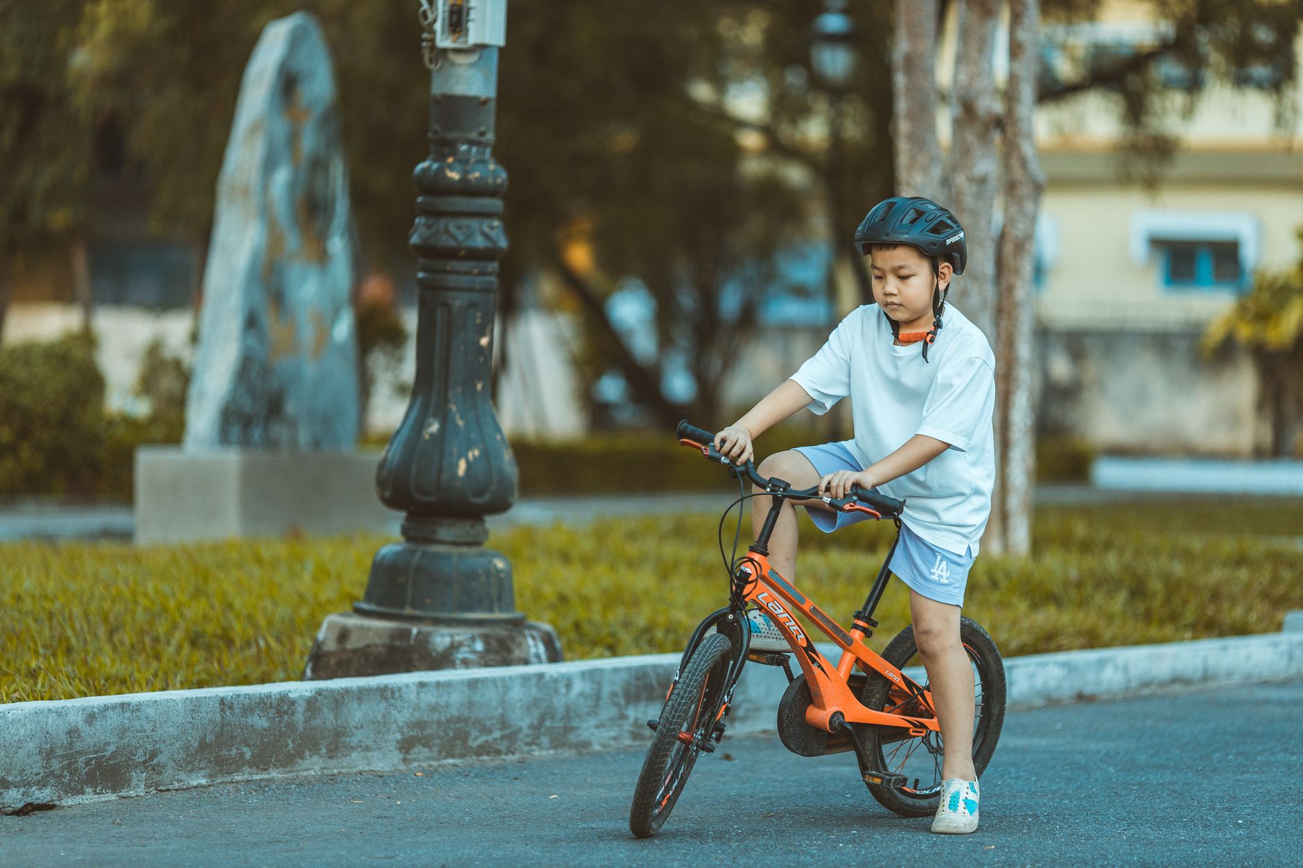 child cycling helmet park